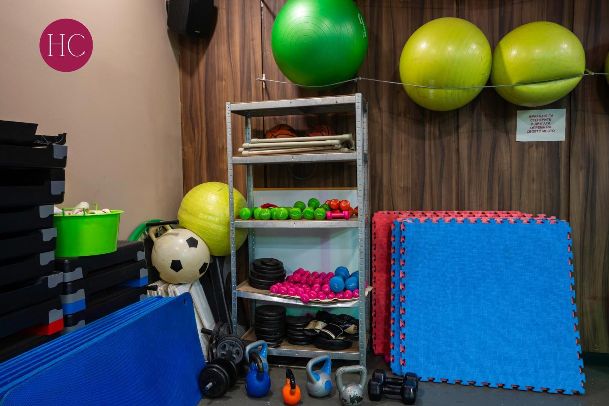 Central Hotel, Fitness And Spa Vinica Εξωτερικό φωτογραφία