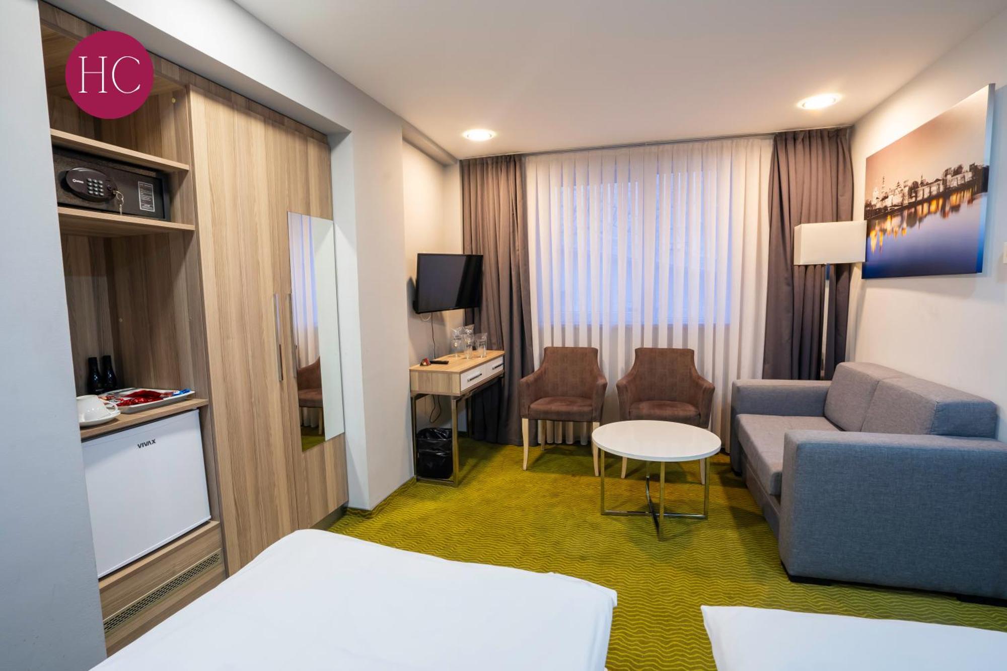 Central Hotel, Fitness And Spa Vinica Εξωτερικό φωτογραφία