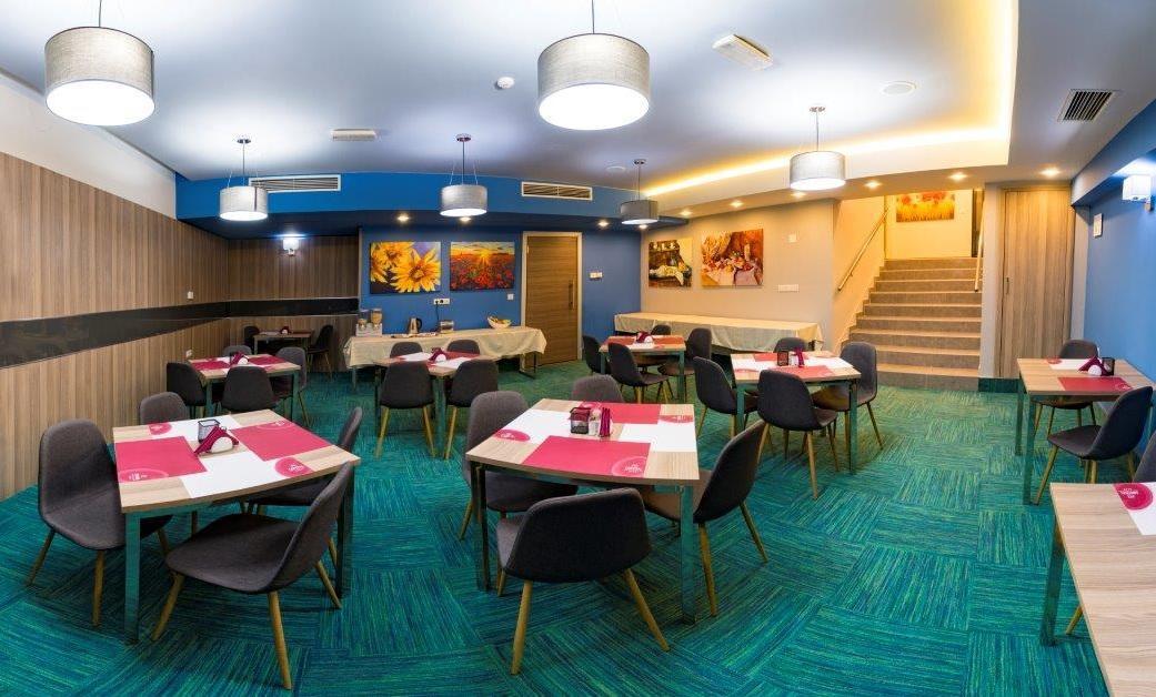 Central Hotel, Fitness And Spa Vinica Εξωτερικό φωτογραφία